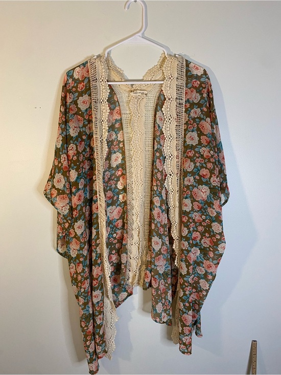 Jackets & Blazers - Boho Floral Crochet Trim Kimono Jacket - Olive Floral